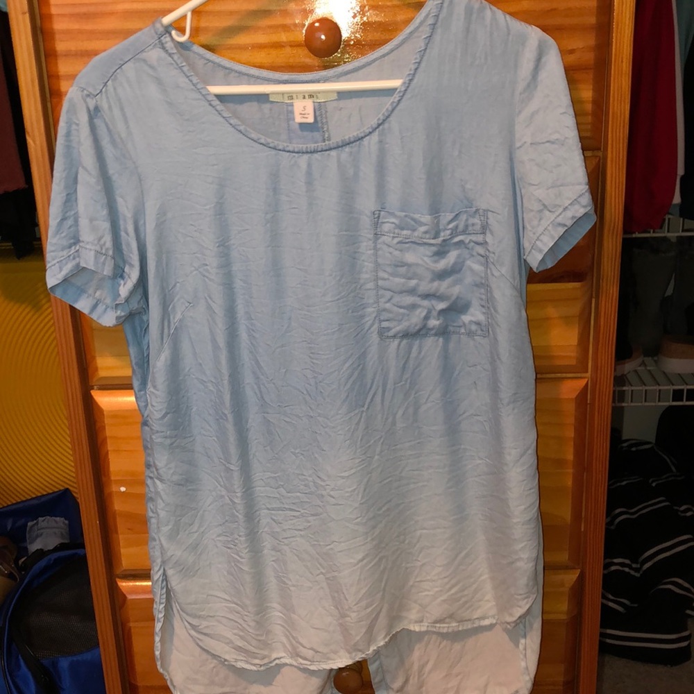 Ombré-Denim colored loose fitting shirt
